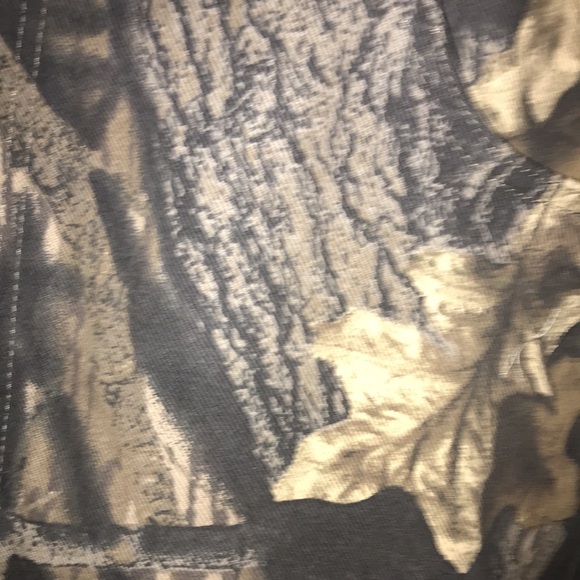Wrangler camo jeans 40x30 NWOT - Picture 3 of 3